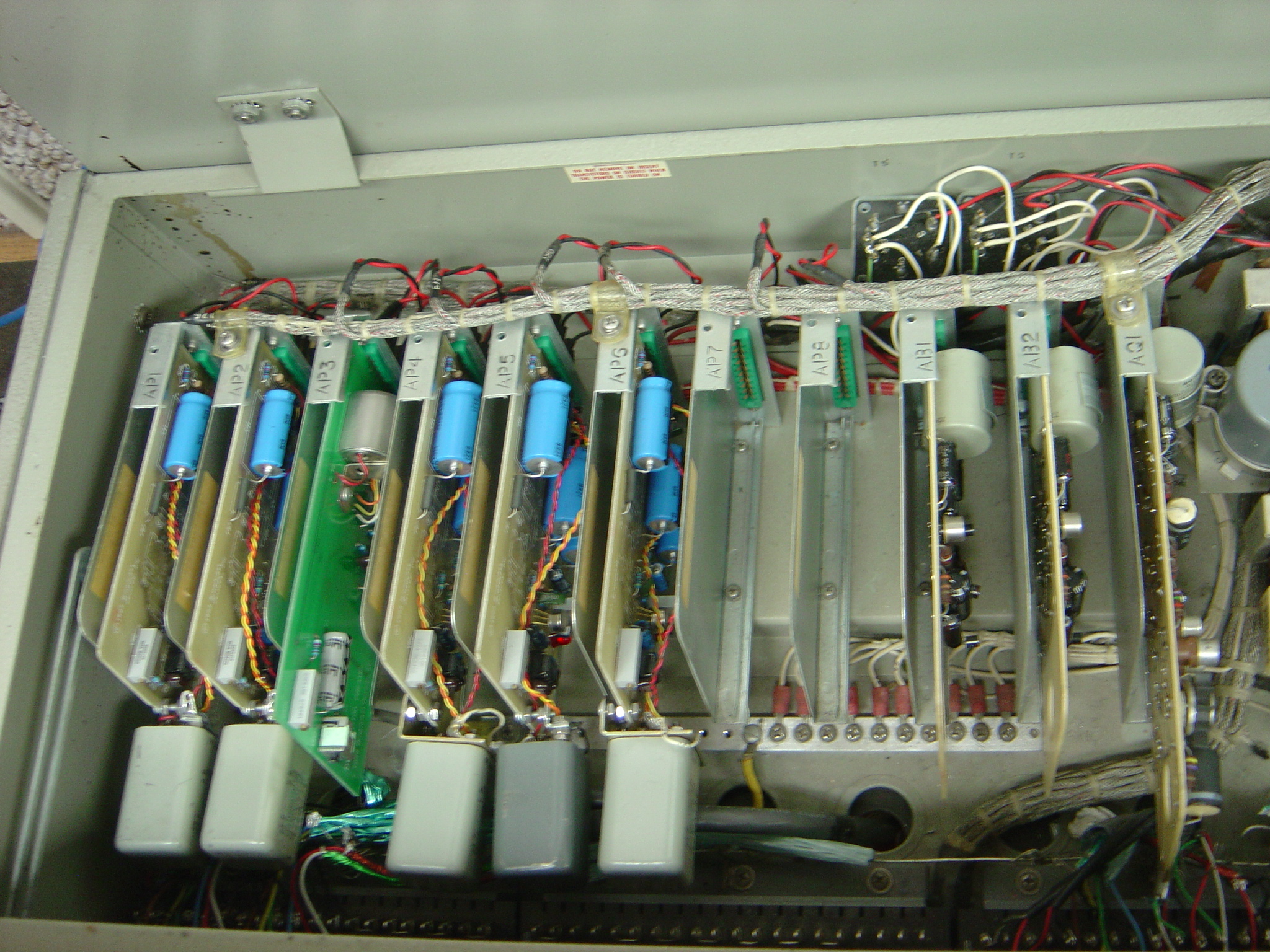 The Inside of the Studio B Executive Console - I know ---Who Cares??